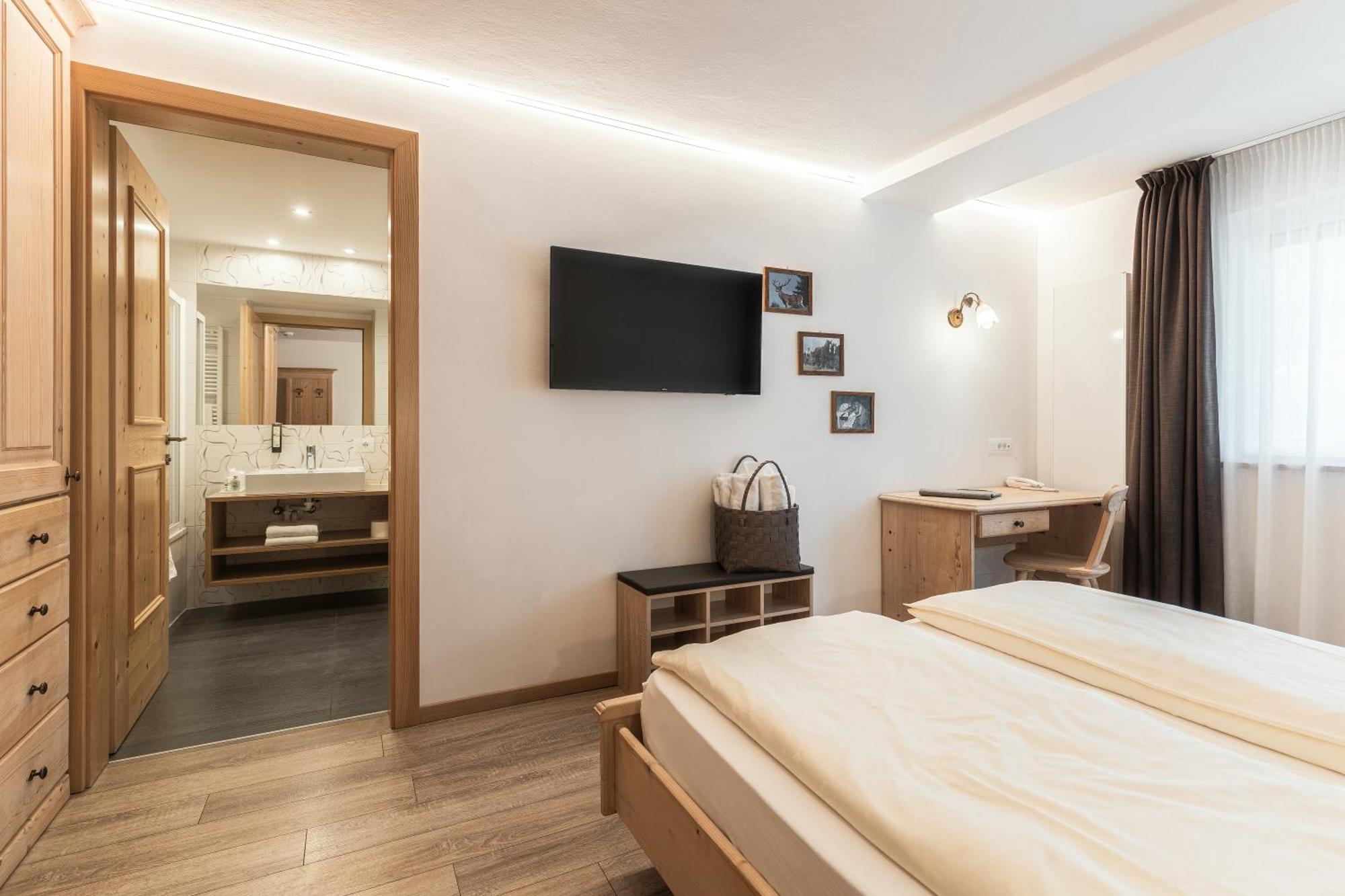 סלבה די ואל גרדנה Hotel La Pineta חדר תמונה